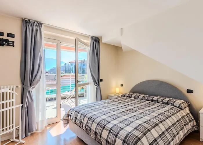 Sant'anna By Interhome Apartment Pianello Del Lario